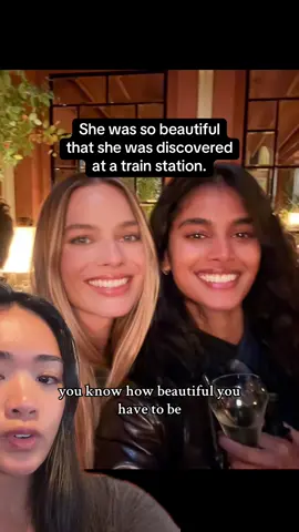 She was discovered in a New York subway. This week, she opened Chanel’s Métiers d’Art show in the same kind of station. Full-circle in the most poetic way. #fashion #model #storytime #news #greenscreen 