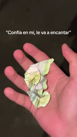 Ella quiere esto 💘 #regalo #amor #pareja #calma #español 