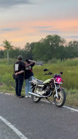 #rxkingindonesia #stylepakguru #yrkctembilahan #couplegoals #fyppppppppppppppppppppppp @Boo 