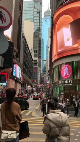 Travel abroad and work on visa sponsorship❤️🤲✈️ #creatorsearchinsights #travel #work #fyp #visasponsorship 