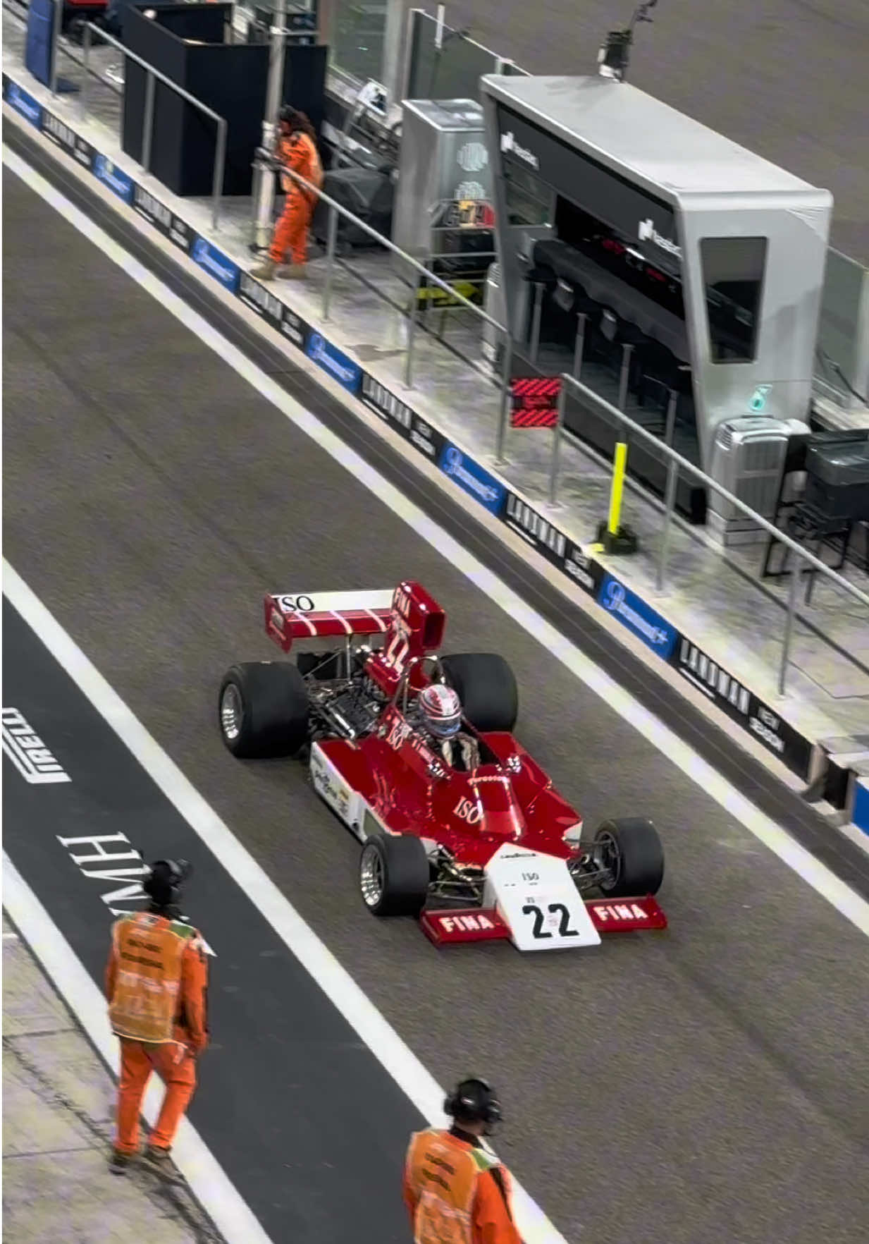 F1 in Abu Dhabi 🏎️🧡 #formula1 #grandprix #landonorris #mclaren #oscarpiastri 