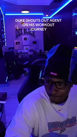 W duke dennis on a recent twitch live stream duke dennis was seen given flowers to fellow streamer & member of amp. The content creation group. #fypシ゚viral #agent00 #dukedennis #viral #fyp @Duke Dennis @Agent 