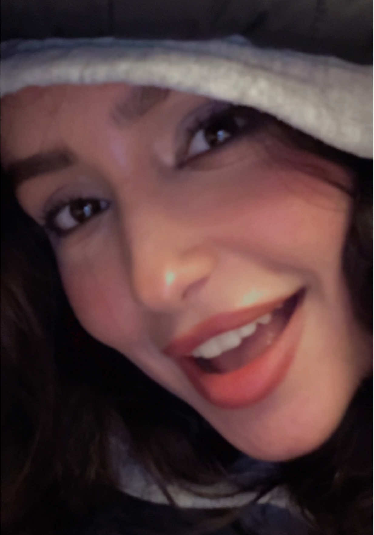 عوّد القلب يرجف مثل رجف المكينـة