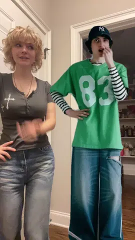 hi guys i like shitposting on here #sneakylink #strangerthings #finnwolfhard #mikewheeler 