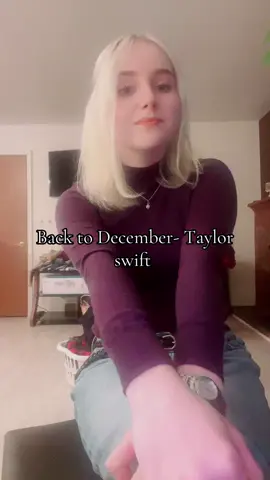 Since its December of course #fyp #taylorswift #taylorswifttok #singing #taylorsversion 