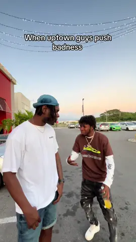 His head is chipped 😡😡 @King Neil 🔱  @♱ Therealmadcapo ♱ 