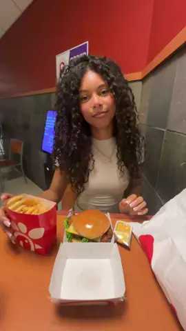 @dani ₊˚⊹ ᰔ 😂😂😂😂