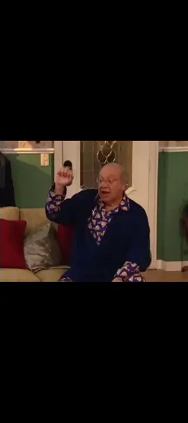 Lamentablemente fallece otro gran actor de la comedia   Otra estrella mas en el cielo que nos dejo buenos recuerdos y nos saco buena risas en paz descanse  #eduardomanzano #unafamiliadediez #fallece #actor #comedian 