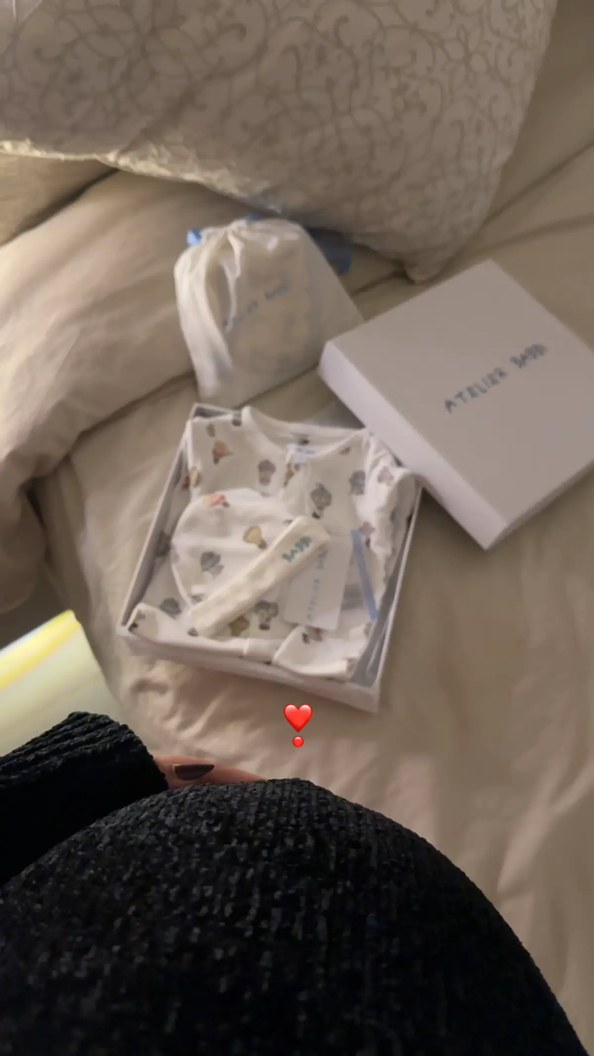 لبيه يا فيّي ومشراقي يا أغلى غلا في حياتي ‏                         ❣️ #مالي_خلق_احط_هاشتاقات 