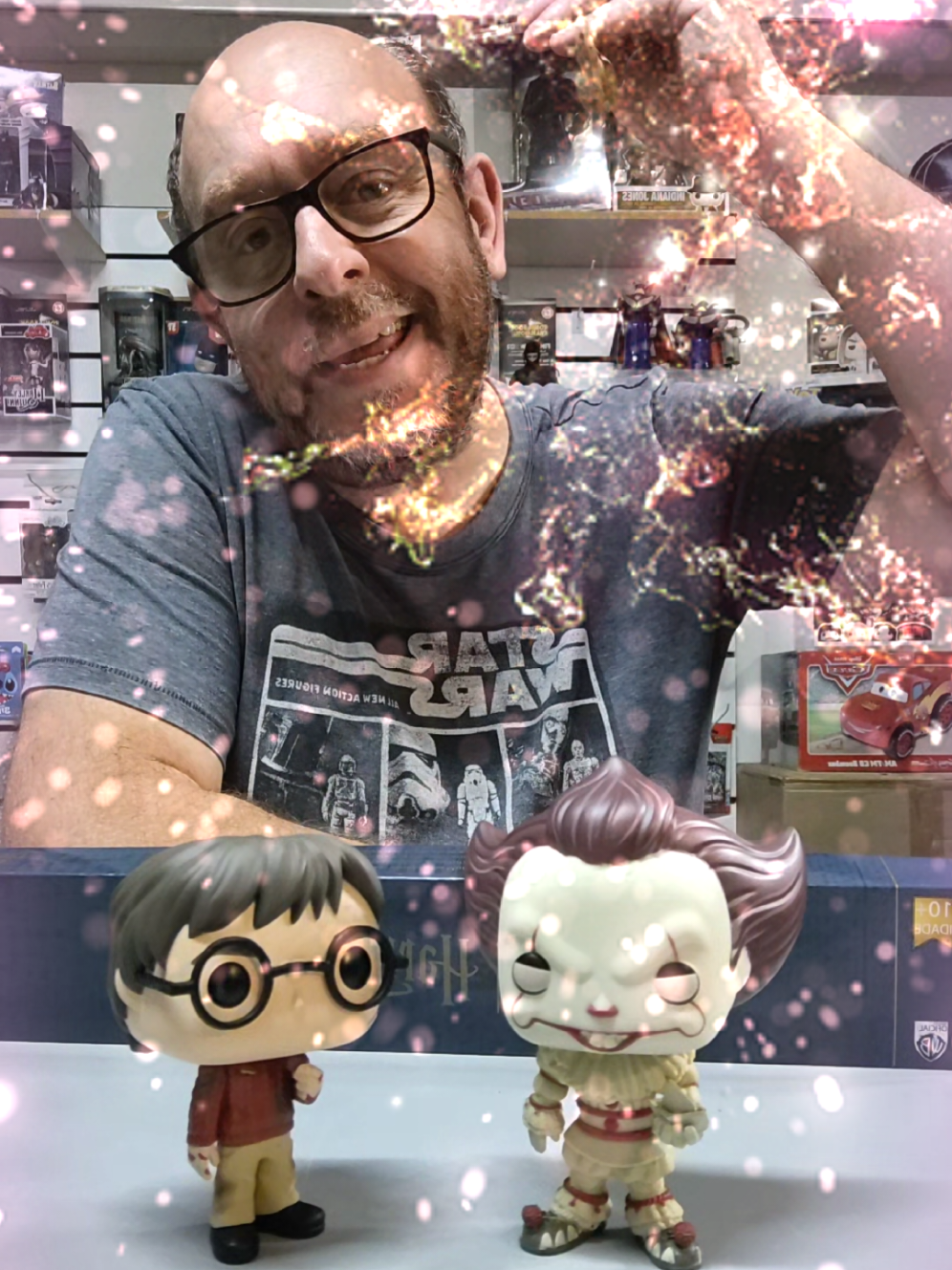 “A Netflix comprou a Warner?! A varinha do Harry Potter contou TUDO!” #Netflix  #WarnerBros #HarryPotterFan  #Geek  #CulturaPop  @Stranger Things @lısɐɹᙠ xᴉlɟʇǝN @Netflix @Harry Potter @Warner Bros Pictures @Warner Bros. @DC @Omelete @CCXP 