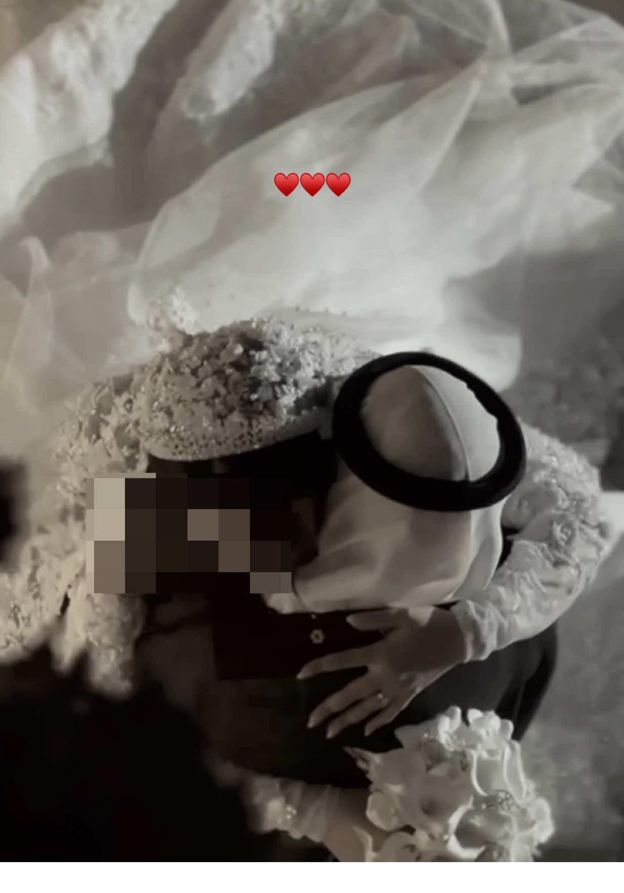 كل واحد فيهم يسبق الثاني ويحضنهه اول ماشاء الله تبارك الله 🤍🤍🤍🤍. . . . . . . #الشعب_الصيني_ماله_حل😂😂 #مصورات_عرايس #مصورات_جدة #مصورة_جوال #مصورات_الغربية 