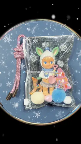 Snow Fawn ❄️ ⛄️  Featuring a top quality replica of the fawn from Sonny Angel’s 2023 Winter Wonderland series. Fawn is cozy in his winter attire and snowflaked pouch. He comes with a sparkle rope charm, snowglobe, fawn buddy, pastel pompom snowballs and pinkmas Christmas tree 🎄 💖  Available in my Etsy store! #sonnyangel #aliexpress #fawn #bagcharm #christmas 