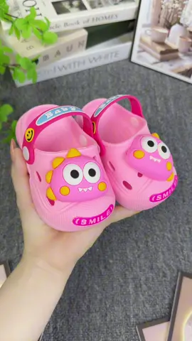 Dép sục đáng yêu cho bé ❤️ #depbetrai #depbegai #depsuc #giaydeptreem #tiemgiaynhashin 