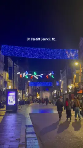 Yeah Christmas is commercial but this is so embarrassing #cardiff #cardiffcitycentre #christmas 