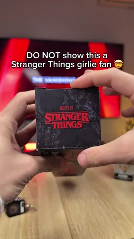 It’s a Stranger Things charm bracelet🥹✨ #strangerthings #charmsbracelet #demogorgon 