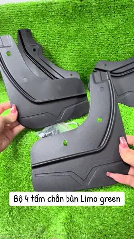 Chắn bùn 3D LimoGreen đã về đủ! Form chuẩn theo xe – bền – đẹp – chống bùn bắn cực hiệu quả. Muốn giữ xe sạch – mới – ít xước thì chốt ngay nhé! #LimoGreen #phukienxehoi #otofunmoclan #chanbunlimogreen #vinfastlimogreen 