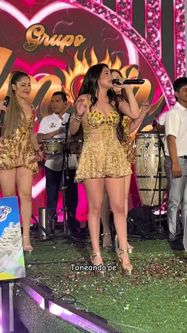 Alejandra Guerrero ❤️🤍❤️ #grupoamorrebelde #paolarubio  #farandulaperuana #sondelduke #toneando 