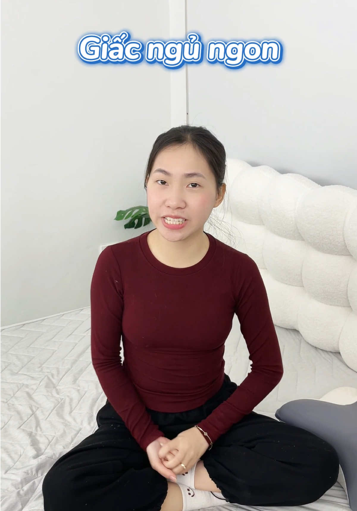 Giấc ngủ ngon không chỉ nhờ chăn êm mà còn ở chiếc gối chuẩn 😌 #ema #goicongthaihoc #suckhoechomoinguoi 