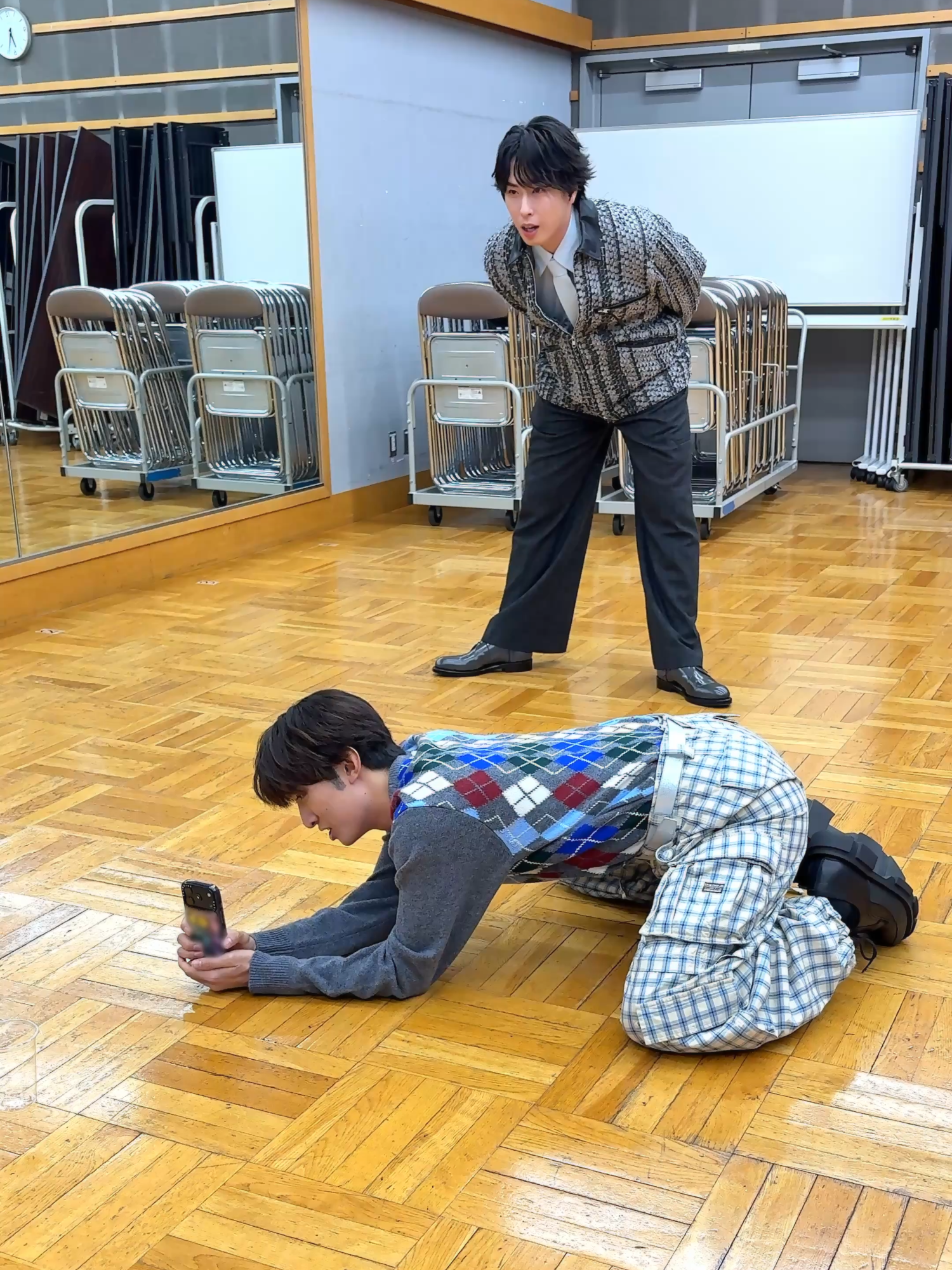 カリスマ撮影チーム⁉️👀 #カリスマックス #SnowMan #向井康二 #目黒蓮 #宮舘涼太