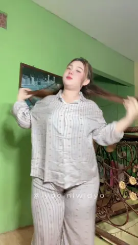 #oneset #ootdbigsize #plussize #outfitideas 