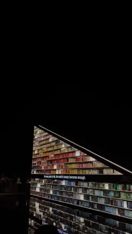 Es Devlin - Library of Us • Art Basel • Miami Beach #artbasel #artbaselmiami #floatinglibrary #miamibeach #faenamiami 