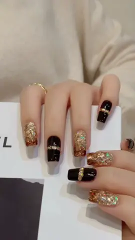 Mi Nail Thục Chinh #minailthucchinh #xuhuongnails2025  #dolamnailhot #xuhuongnails #họcnailmiễnphí