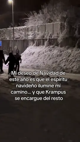 Krampus acompaña a San Nicolás, Juntos recorren el invierno: uno con regalos, el otro con cadenas juntos equilibrando la energía en estás fechas #krampus #krampusnacht #5dediciembre #dualidad #navidad2025 