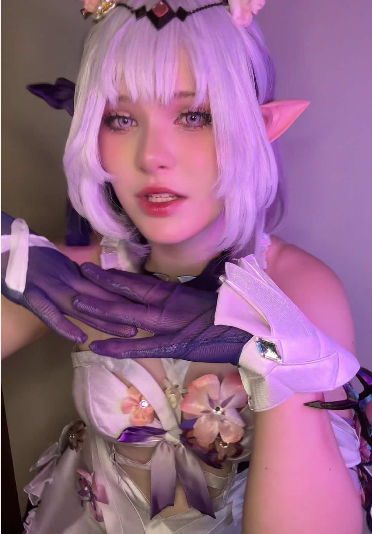 The 100 is being taken off Netflix this month 🤧 #castorice #castoricecosplay #honkaistarrailcosplay #HonkaiStarRail #castoricehonkaistarrailcosplay 