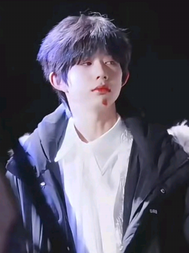 Mới về có mấy ngày thôi đó #jonathan #trandichhang #chenyiheng #陈奕恒 #xuhuong 