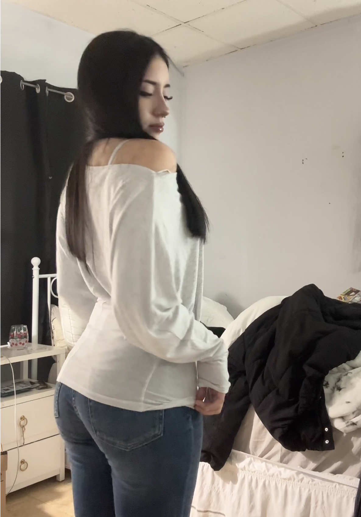 fit for the bar tonight :3