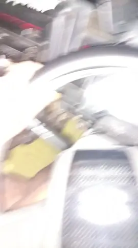 lha sujune aku ki kok multitalenta, nyopir trek yo iso.. pehhh muatan pisan, koe lek dadi aku pie Lorr?? 