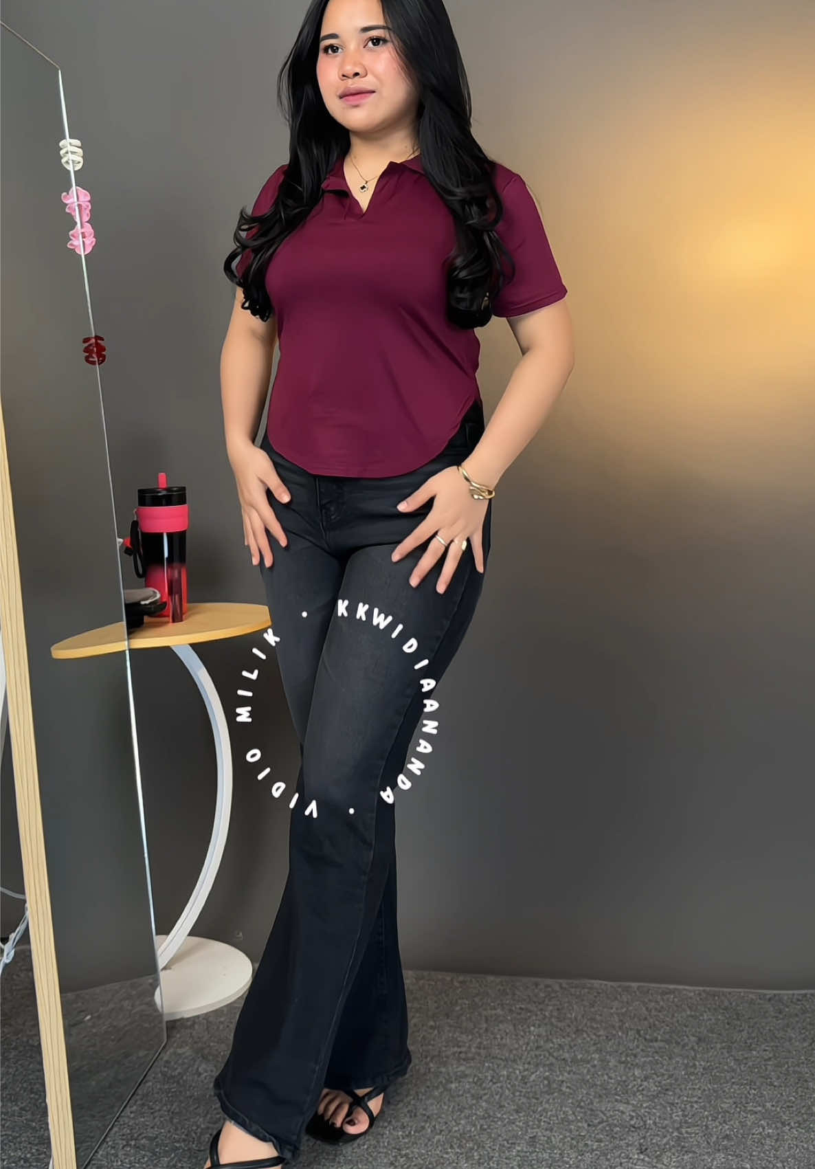 Rekomendasi atasan kaos vneck murah aku paduin dgn Cutbray jeans 😍