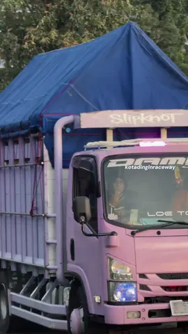 dhalem sayang🙋🏻‍♀️