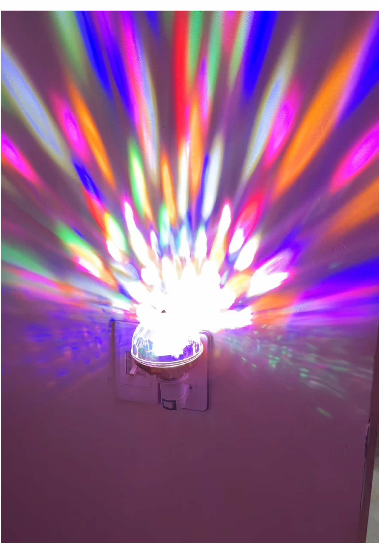 Rẻ mà đẹp cỡ đó #denledxoay7mau #denled #denledtrangtri #xuhuong  @Yến Chợ Xép 🎒  @Yến Chợ Xép 🎒  @Yến Chợ Xép 🎒 