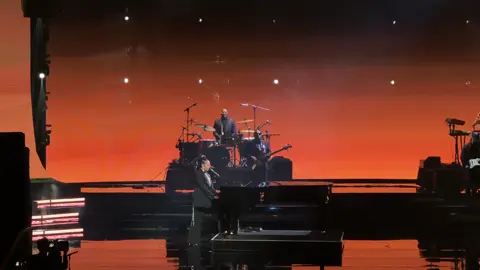 If I Ain’t Got You - Alicia Keys 👏 #aliciakeys #ifiaintgotyou #livemusic #vietnam #fyp 