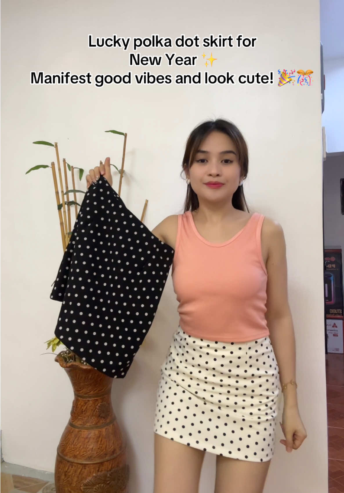 Polka dots = prosperity! ⚫️✨💕 #NewYearOutfit #LuckyOutfit #PolkaDotSkirt #PolkaDots #OOTD2025