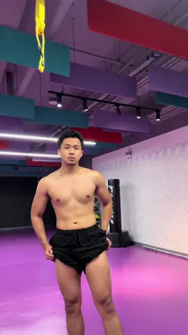 it jiggles 👁️👅👁️