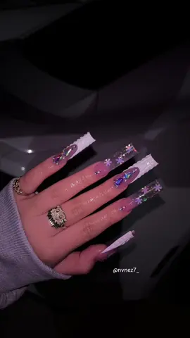 christmas bling freestyle ✨❄️ 💕☃️ #christmas #nailinspo #nails #nailtech #fyp 