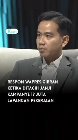 Wakil Presiden Republik Indonesia, Gibran Rakabuming Raka, merespon tagihan dari masyarakat tentang janji kampanye 19 juta lapangan pekerjaan. Respon ini disampaikan dalam wawancara eksklusif Liputan6 di YouTube berjudul “Gibran Bicara Soal Ijazah, 19 Juta Lapangan Pekerjaan dan Hubungan dengan Prabowo & Megawati”. Ia menekankan bahwa pemerintah tengah persiapkan transformasi pendidikan, literasi teknologi, serta pembangunan industri bernilai tambah. Hal tersebut dilakukan agar penciptaan lapangan kerja. Pengetahuan akan AI dan Coding nantinya akan menjadi pondasi dalam menciptakan lapangan pekerjaan, menjawab tantangan zaman Gibran menekankan bahwa penciptaan lapangan kerja tidak bisa dilepaskan dari transformasi pendidikan, literasi teknologi, serta pembangunan industri bernilai tambah. Pendidikan AI dan Coding nantinya yang menjadi Pondasi Penciptaan Lapangan Kerja. Menanamkan critical thinking dan computational thinking yang dibutuhkan dunia kerja modern. Sehingga akan menjawab tantangan dan keburuhan dunia kerja saat ini. Atau dengan kata lain menyelaraskan kebutuhan industri dengan pendidikan. #beritaterbaru #beritaterkini #kagetdotco 
