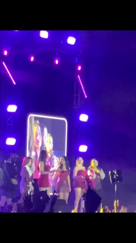 #ojingtogether #tembiringdemak #ojingjepara #stitch 