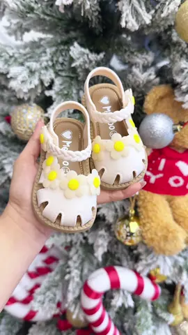 Xinh quá luôn nè mà có mấy chục thôi #giaydeptreem #thoitrangtreem #fyp #xuhuong #giaybegai 