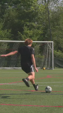 make vs miss knuckleball ⚽️💥 #fyp #freekick #knuckleball #jabulani #football   