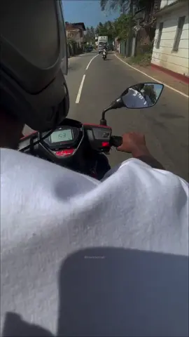 ඔබ එන්න කදුලැල් නිවා ☺❤️‍🔥 #goviral @kavee💕💐🌀 #downsouth🇱🇰 #foryou #ntarq125 #CapCut 