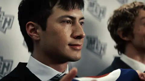 oh how i love my autistic neurotic flower shane hollander   #shanehollander #shanehollanderedit #heatedrivalry #heatedrivalrycrave #heatedrivalryedit  scenepack: @bttmscp 