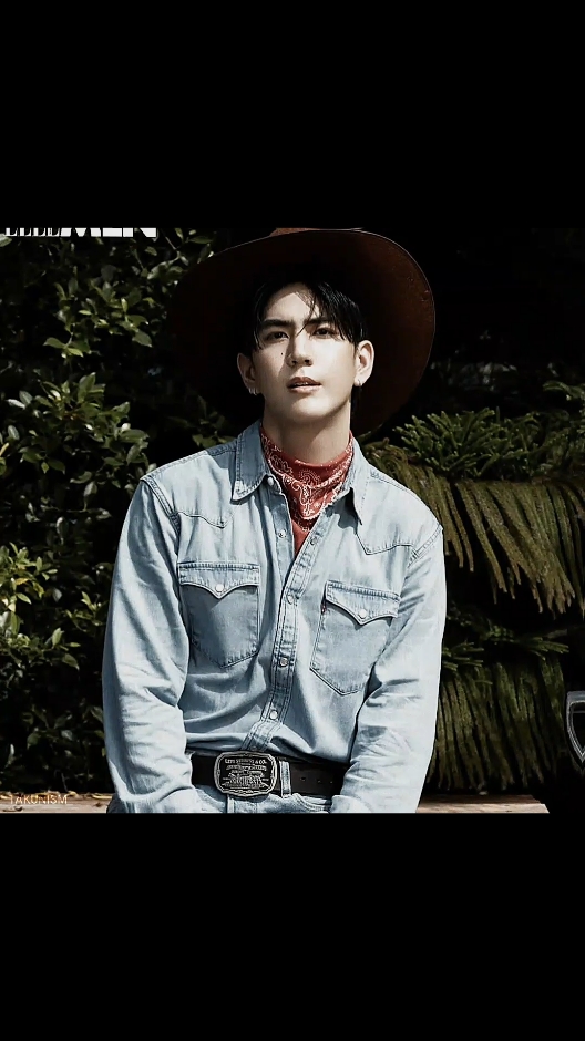 he's good at riding i see... 🤔  #sea_tawinan #jimmysea #znnlovies #fyp 