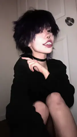 I love looking like a spooky video game character sometimes :> #femboyfashion #femboy #emo #alt 