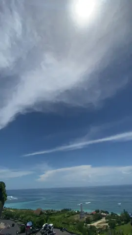 Sampai bertemu di lokasi 🙌#rxking #rxkingindonesia #rxkingperedam #jamdabali #lewatberanda 