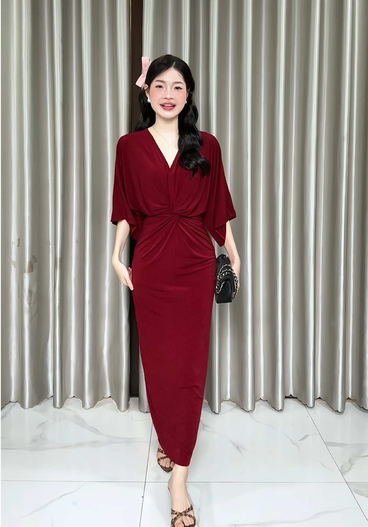 Váy body co giản siu đã. Tone đỏ Tếttt sangg quá nà 👌👌✨ #vayxinh #thoitrangnu #chiihaycuoi #vaybody 