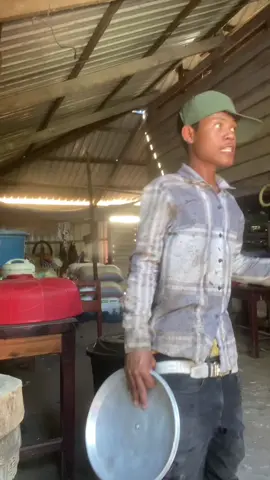 #😂😂 #ក្បាច់ថ្មី😂 #ក្បាច់ការពារខ្លួន #រាងកាចតិចហើយ🗡️😂 