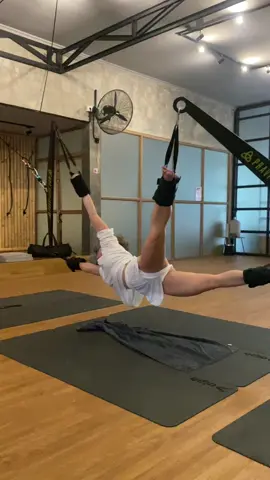 Meet PraviGear — the portable spine-recovery system you can set up right at home. Train on your own, feel your body open up, and restore your spine with the most effective method we’ve ever created. It’s easy, pleasant, and surprisingly fun. We ship worldwide to 190+ countries including the USA, Mexico, UAE, China, the UK, all of Europe, Australia, and more. Send us a Direct Message — we’ll create your personal system and ship it to you. #pravilife #pravilo #pravigear 